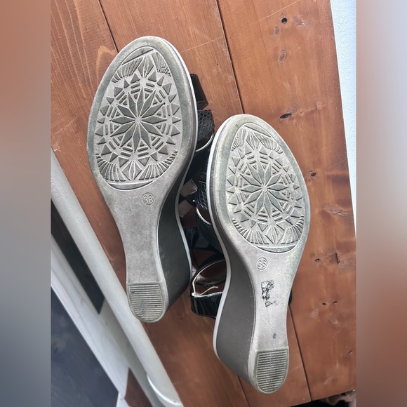 Alberto patent leather sandals - Picture 2 of 4